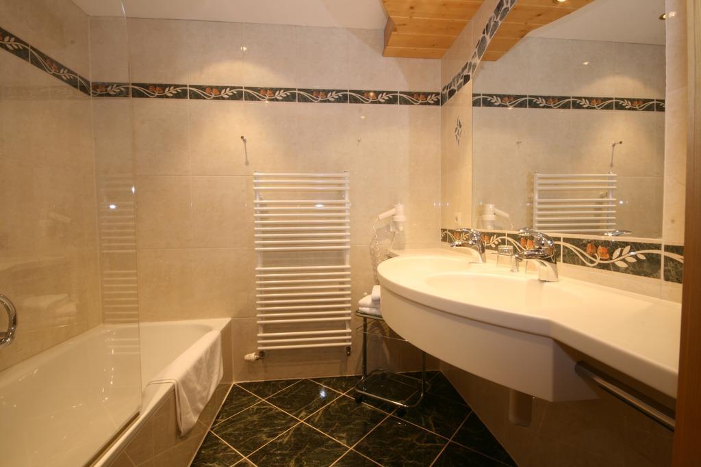 Alpenhotel Neuwirt Schladming Chambre photo